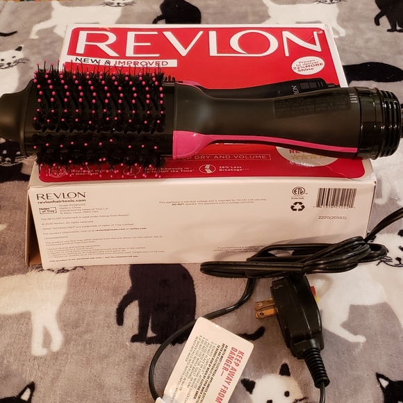 🎉Revlon Blow Dryer Brush🎉 - Picture 9 of 12